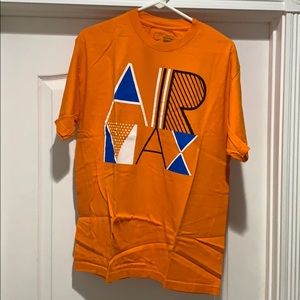 Nike Air Max T shirt. Size large. Like new